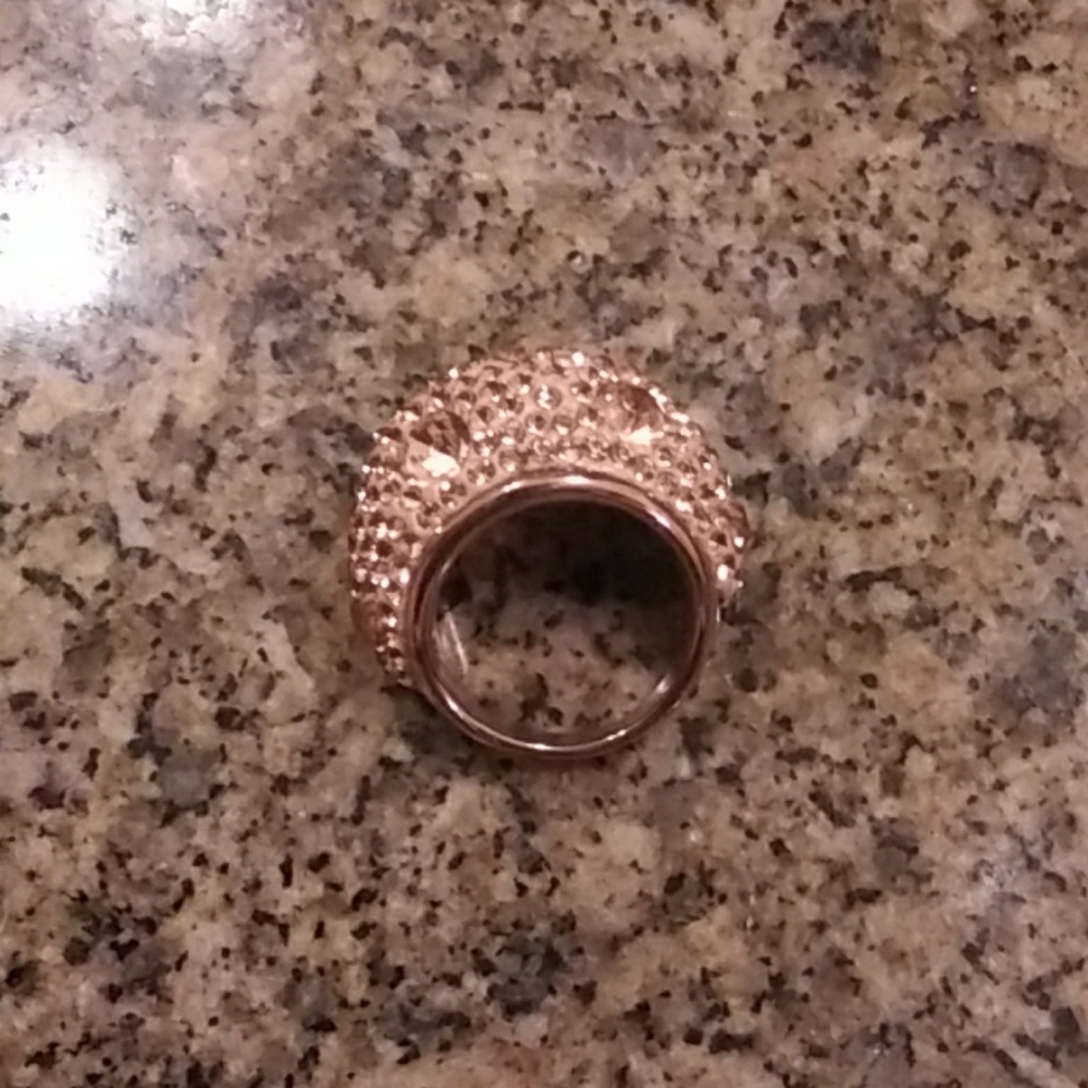 New Fashionable Ring